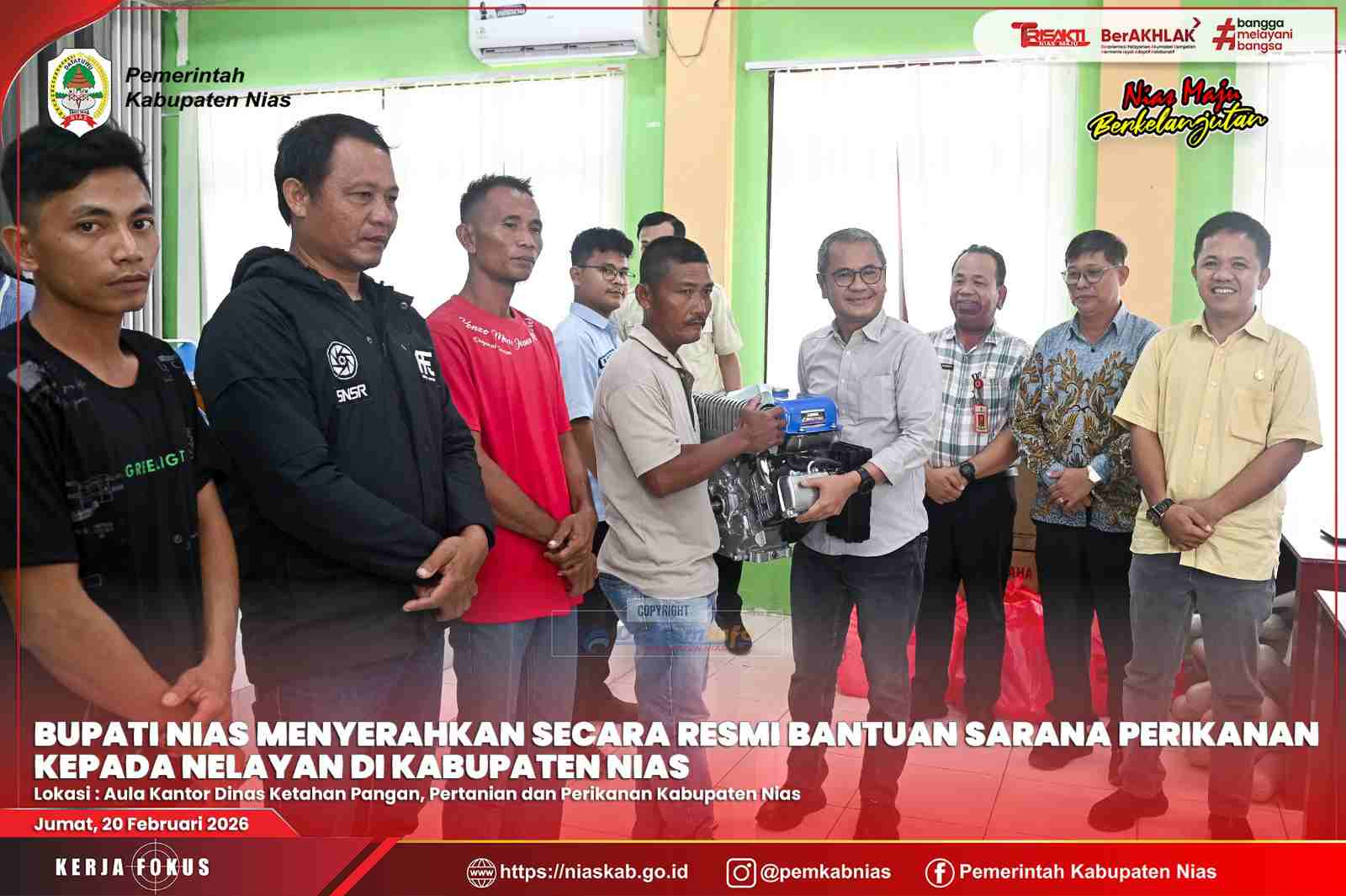 BUPATI NIAS SERAHKAN BANTUAN SARANA PERIKANAN, PERKUAT KETAHANAN PANGAN DAN DORONG KESEJAHTERAAN NELAYAN